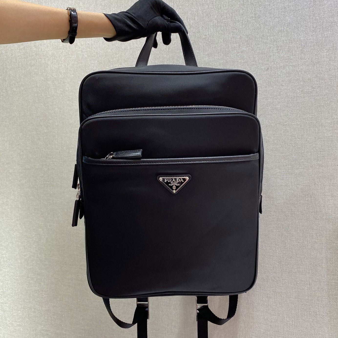 Pra*a backpacks